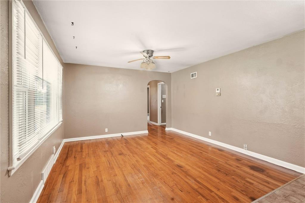 Photo 5 of 310 SW 13th Street