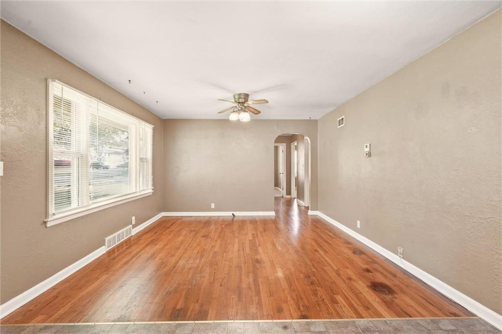 Photo 6 of 310 SW 13th Street