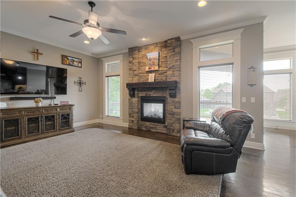 Photo 5 of 15553 W 163rd Terrace