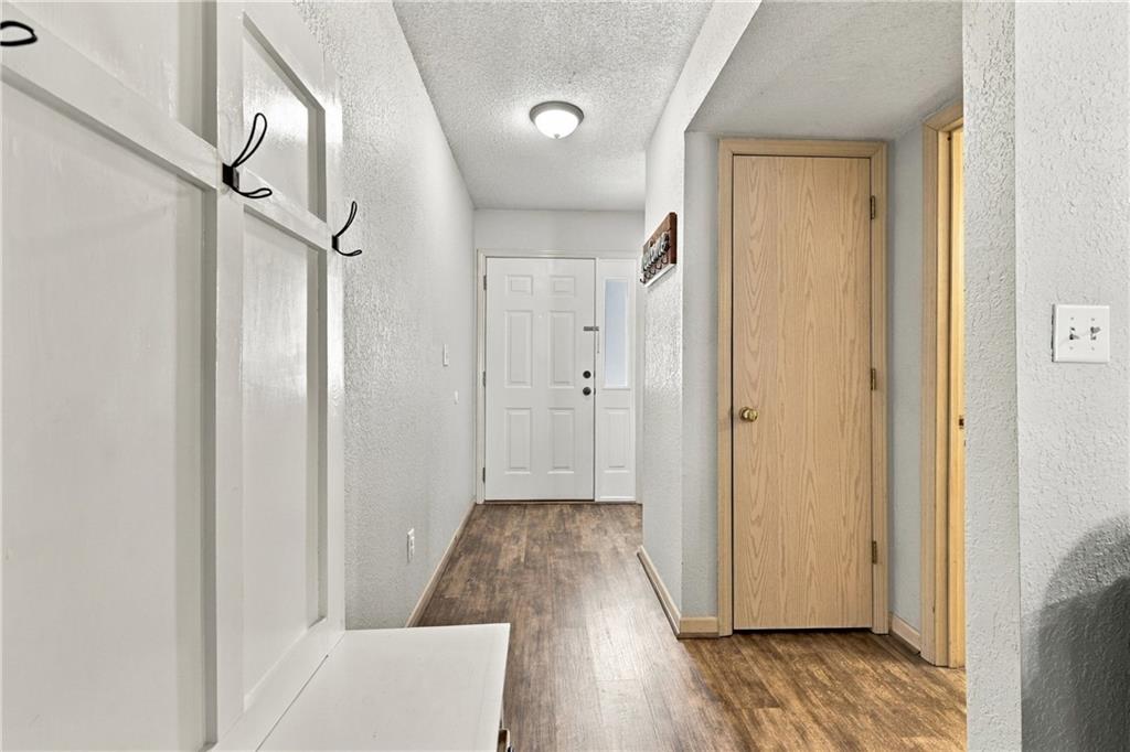 Photo 3 of 6045 NE Moonstone Drive