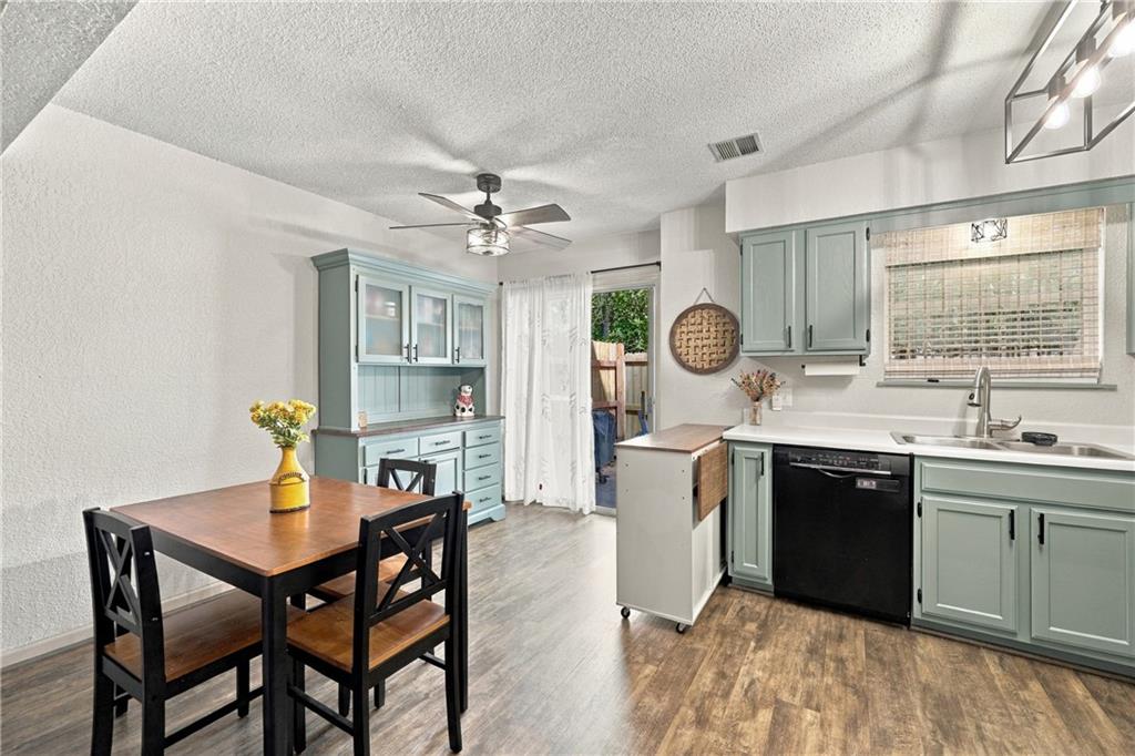 Photo 7 of 6045 NE Moonstone Drive