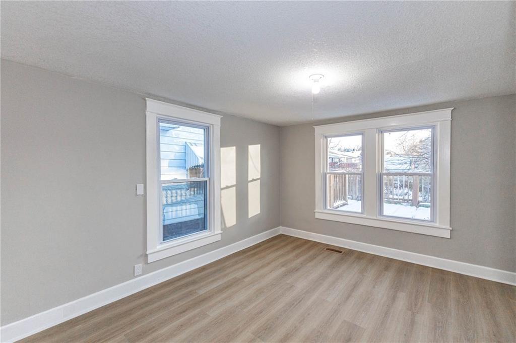 Photo 6 of 5809 Saint John Avenue