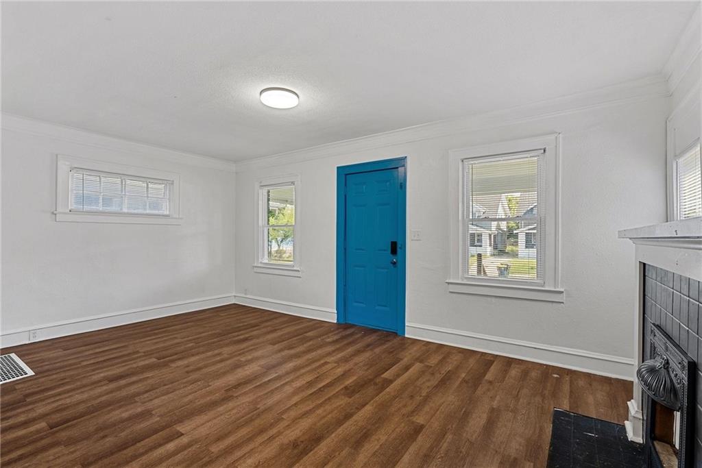 Photo 4 of 3310 Askew Avenue