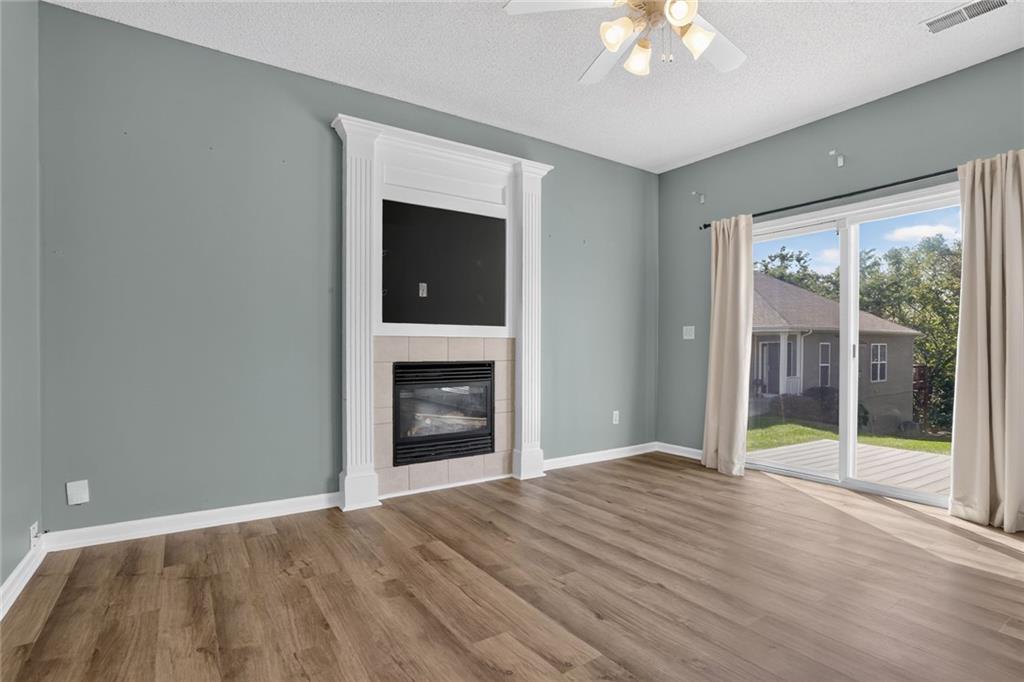 Photo 5 of 2022 Madison Drive