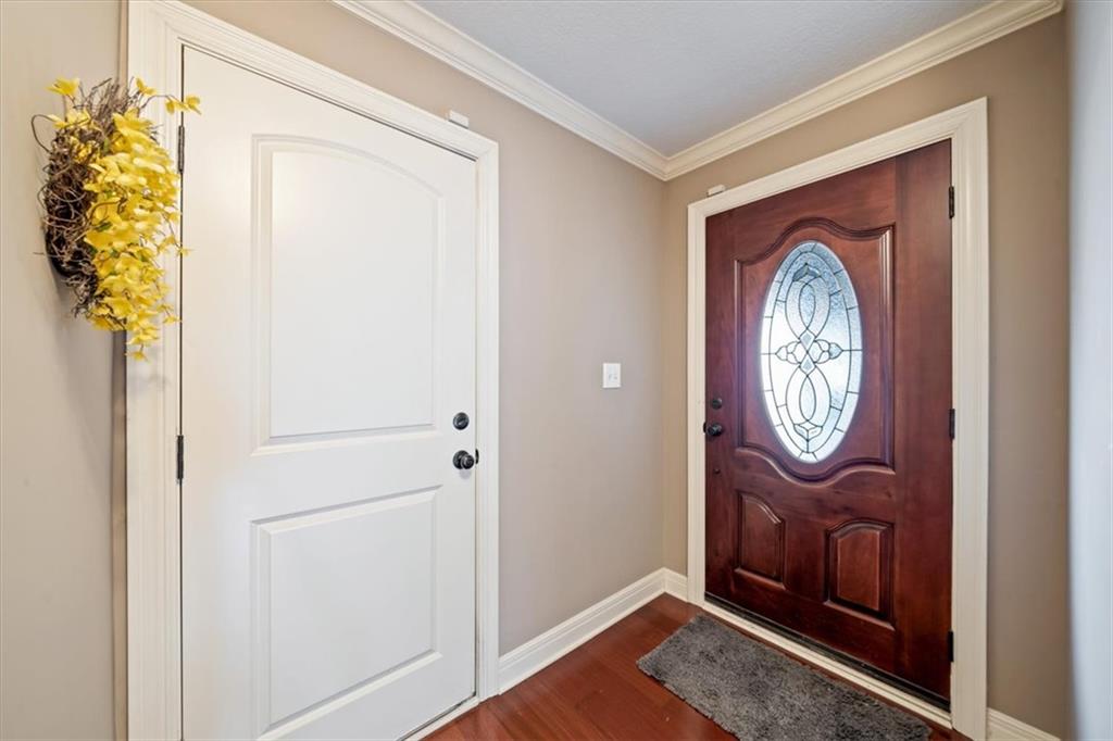Photo 6 of 10242 Foster Street