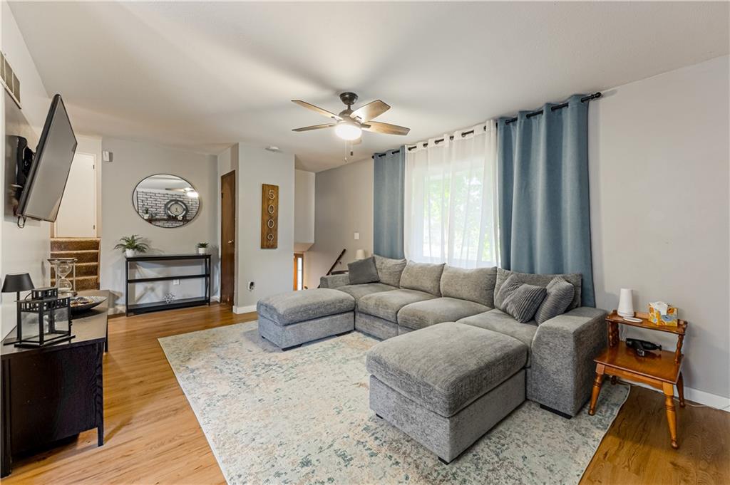 Photo 4 of 5009 NE 57th Terrace