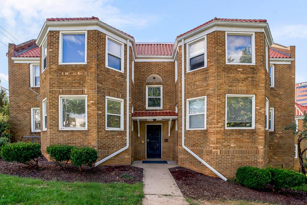 Photo of 4948 Walnut Street #1S