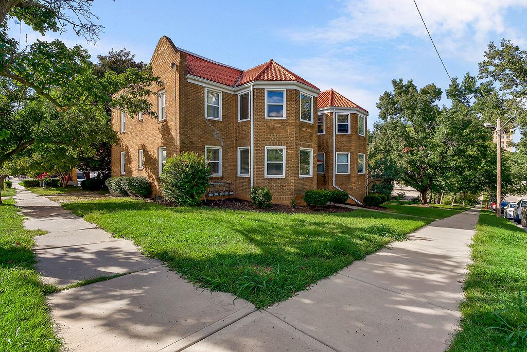 Photo 2 of 4948 Walnut Street #1S