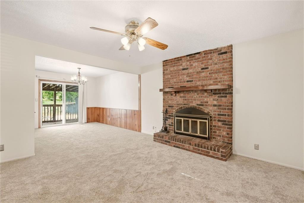 Photo 4 of 16612 W 125th Street