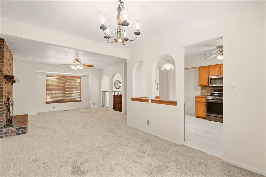 Photo 6 of 16612 W 125th Street