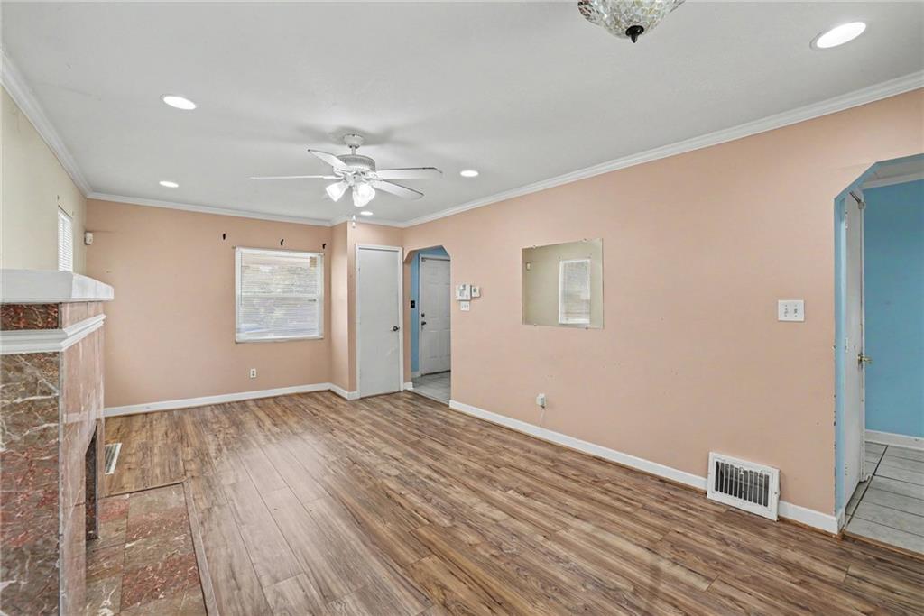 Photo 5 of 1700 E 51ST Street