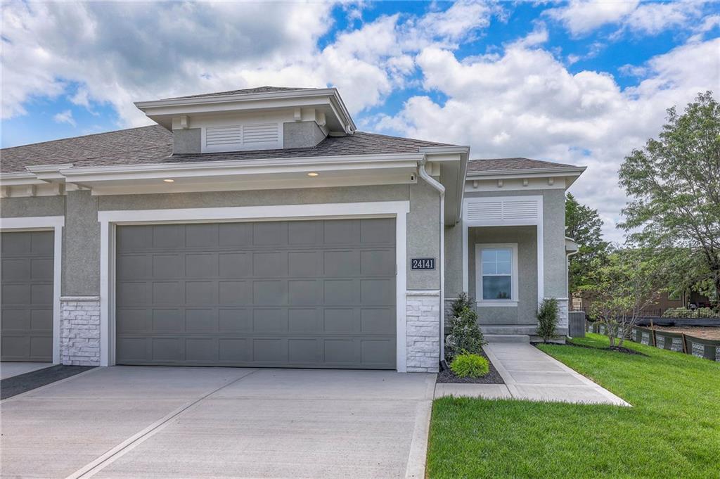 Photo of 24141 95th Street in Lenexa, KS
