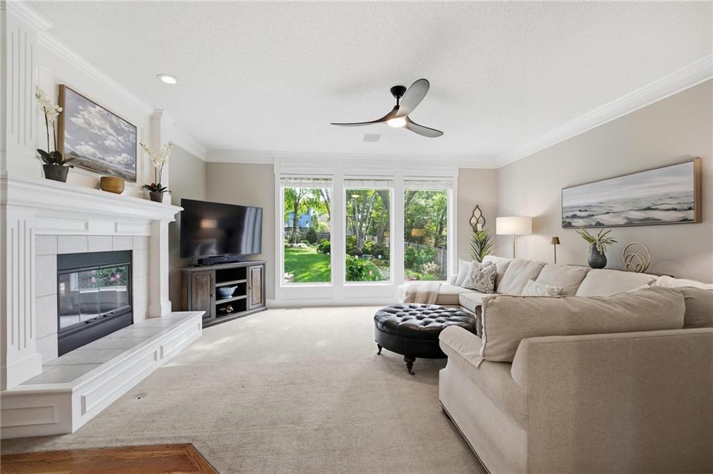 Photo 5 of 15231 Woodson Lane