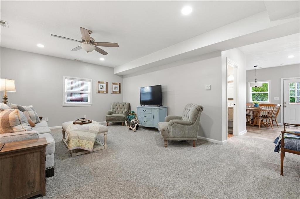 Photo 5 of 107 E Wea Street