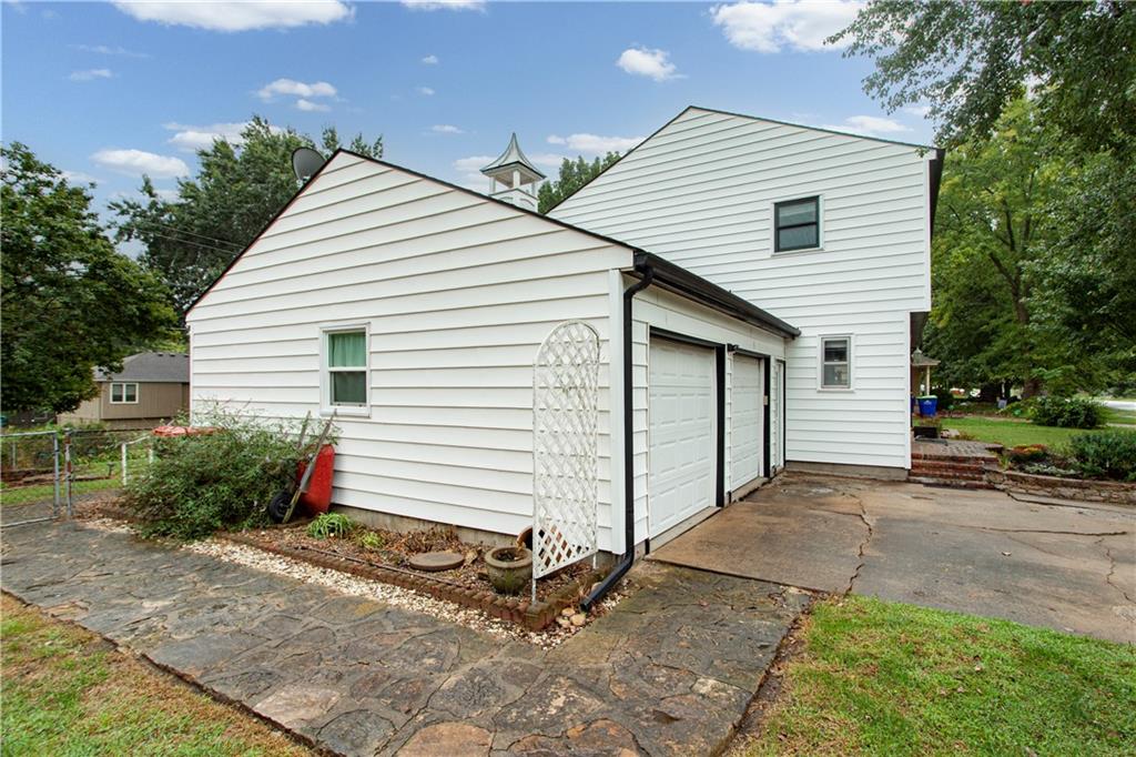 Photo 4 of 113 Claremont Street