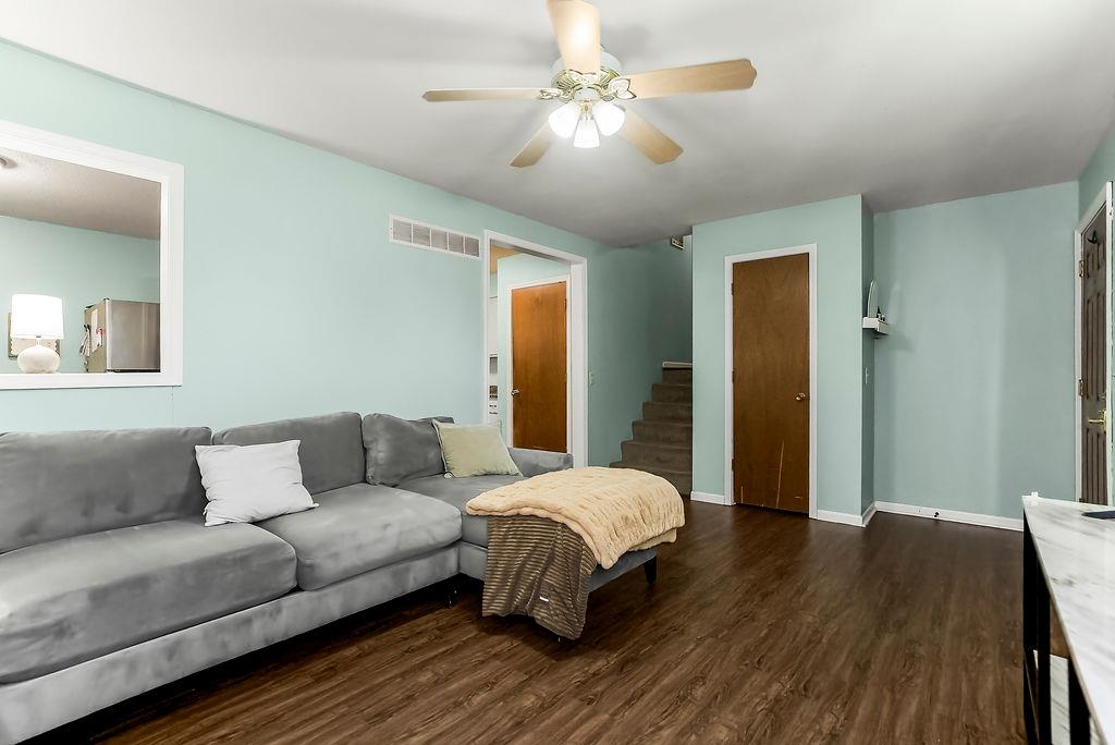 Photo 4 of 402 N Harrison Street
