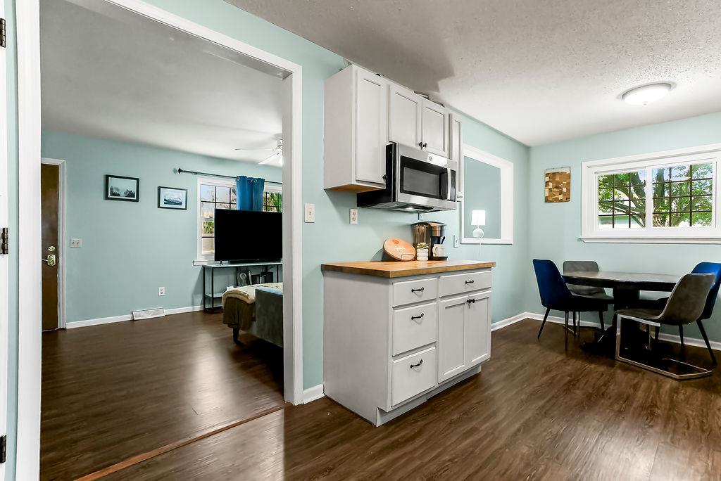 Photo 6 of 402 N Harrison Street