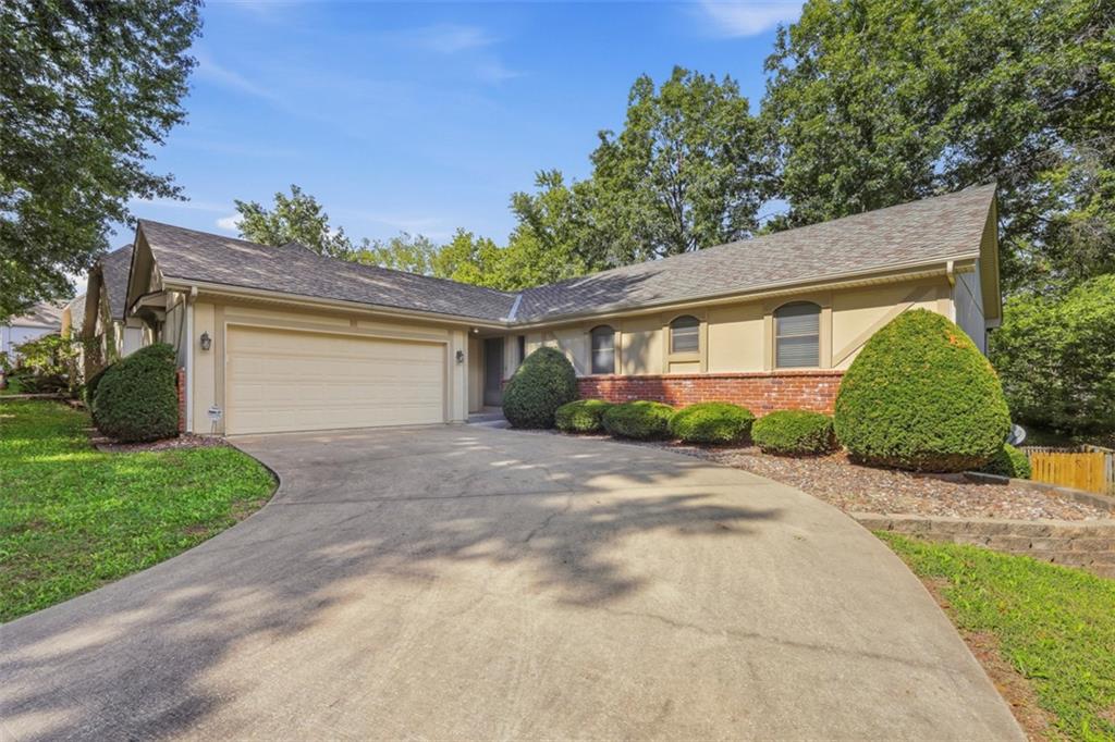 Photo 3 of 11901 Harrison Drive