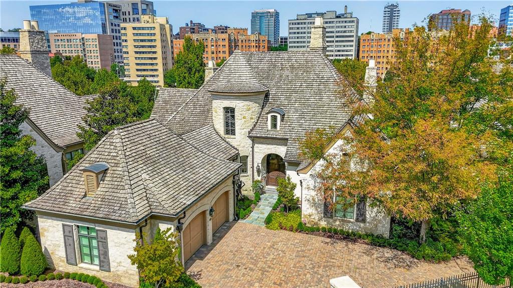 Photo of 711 Ward Parkway