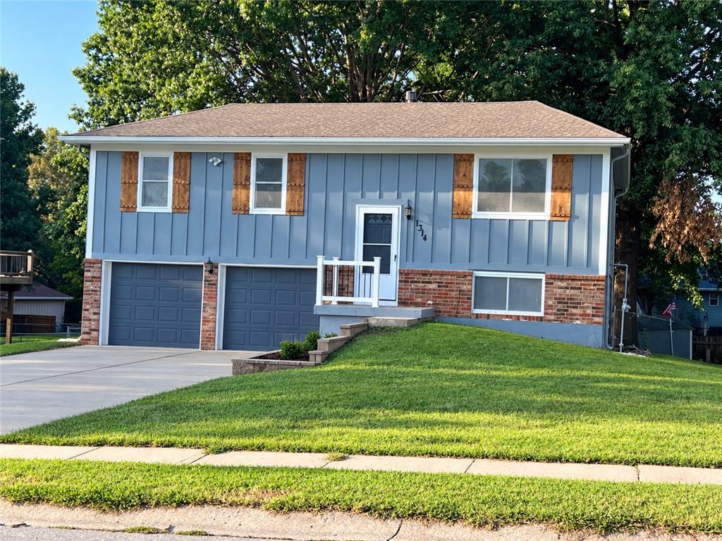Photo of 1314 R D Mize Road in Grain Valley, MO