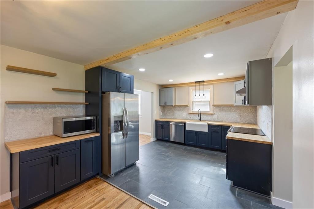 Photo 6 of 108 W 20th Street