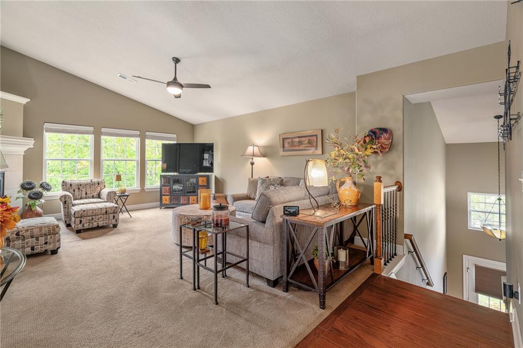 Photo 5 of 8924 Inkster Street