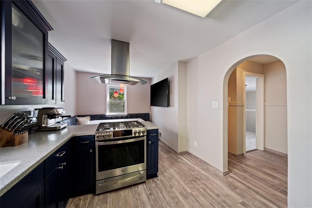 Photo 6 of 7411 Campbell Street