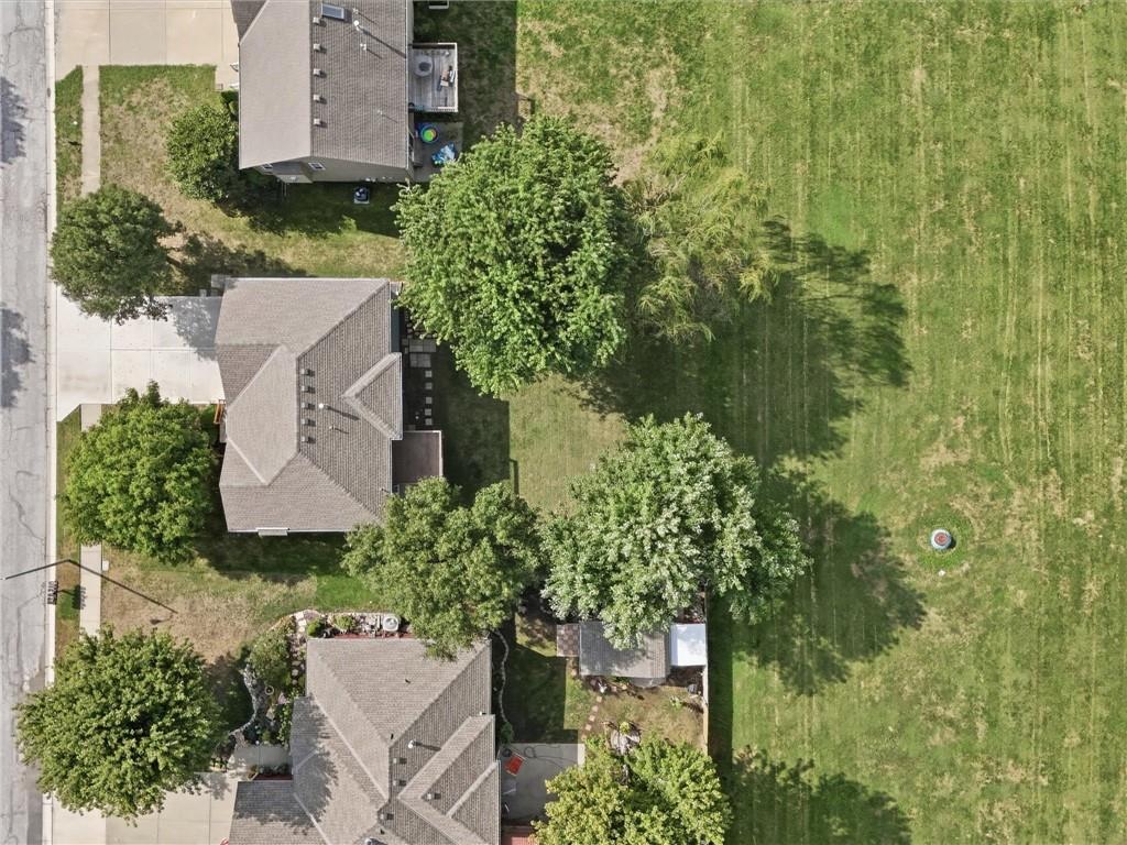 Photo 4 of 800 Garnes Street
