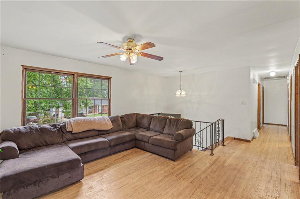 Photo 2 of 16408 E 40th Street