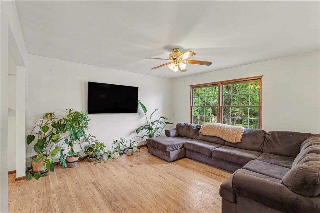 Photo 3 of 16408 E 40th Street