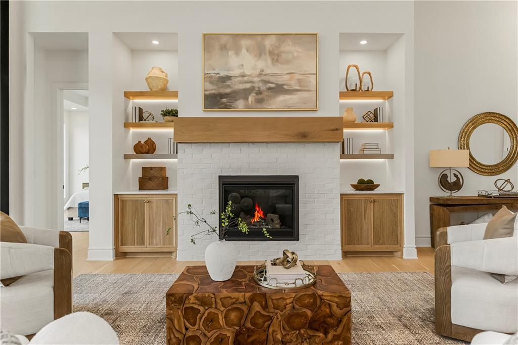 Photo 7 of 1816 NE Lashbrook Circle