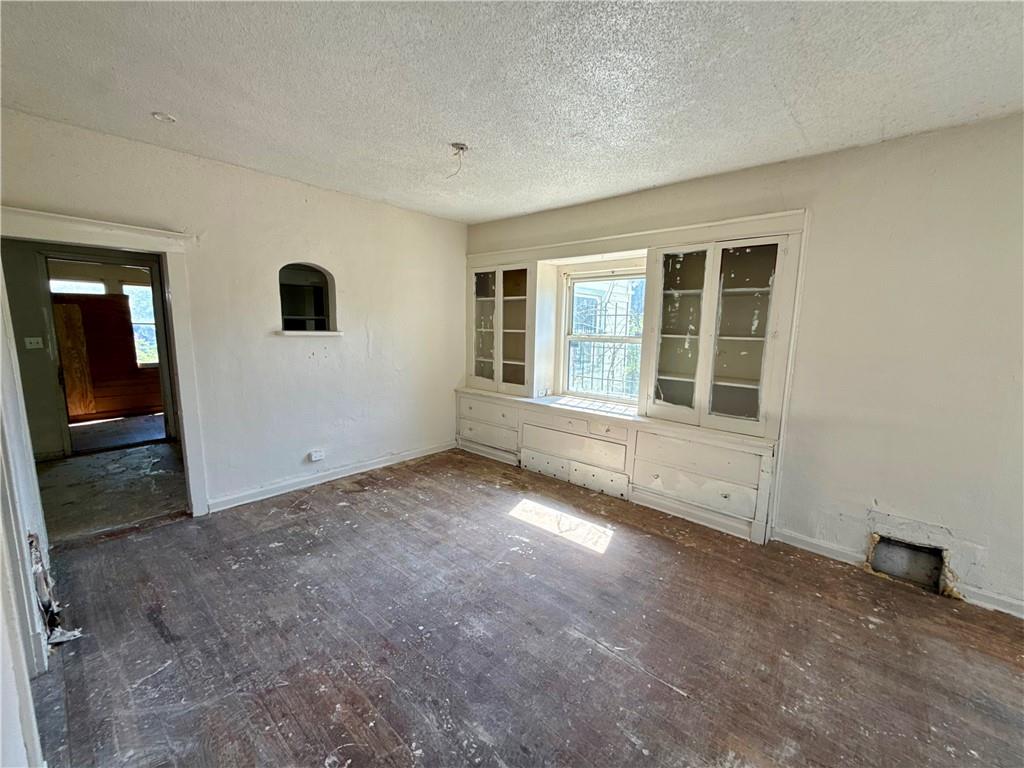 Photo 3 of 3003 N 31st Street