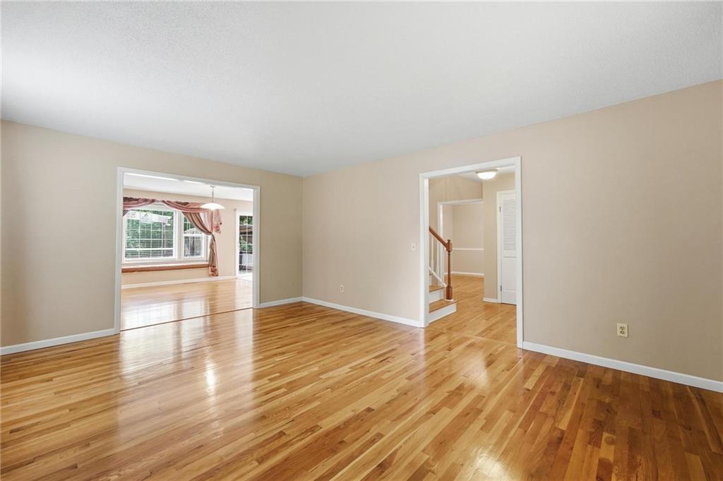 Photo 3 of 5528 NW Verlin Drive
