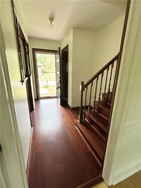 Photo 3 of 207 SE CLAREMONT Street
