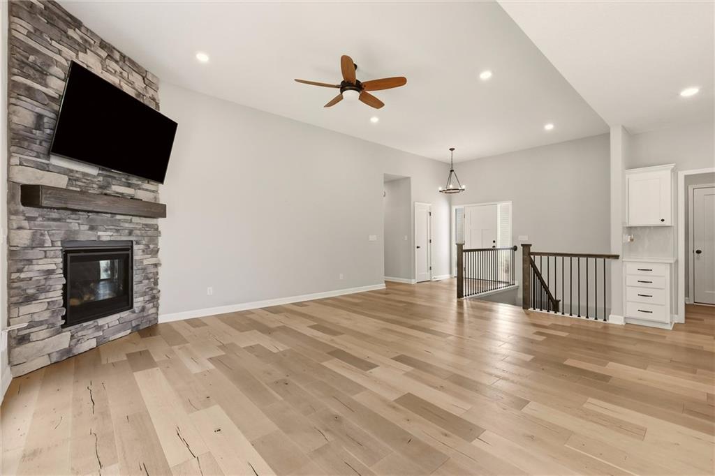 Photo 7 of 2209 Greenfield Court