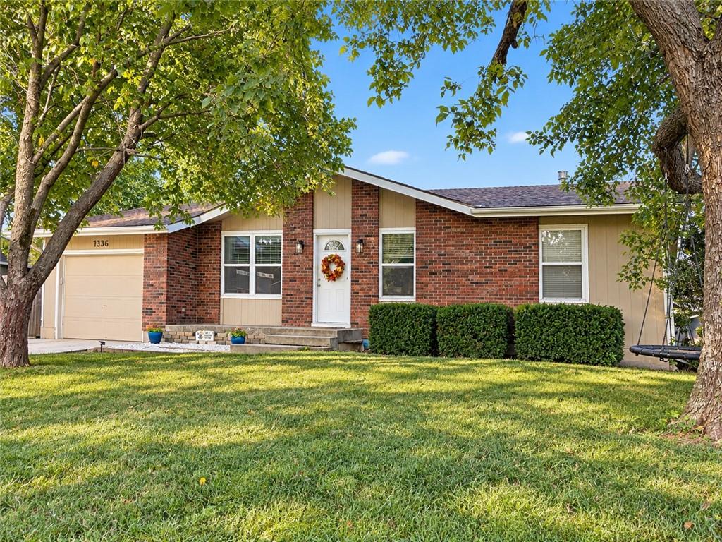 Photo of 1336 Tall Grass Drive in Eudora, KS