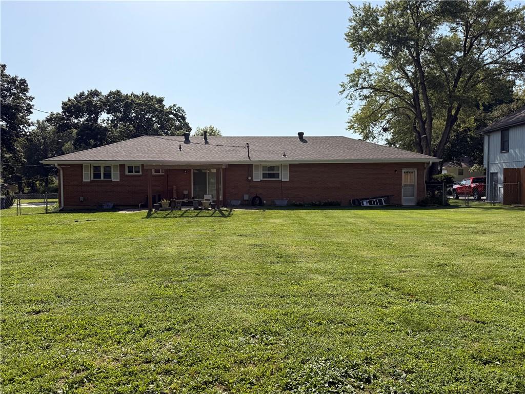Photo 6 of 705 Quincy Boulevard