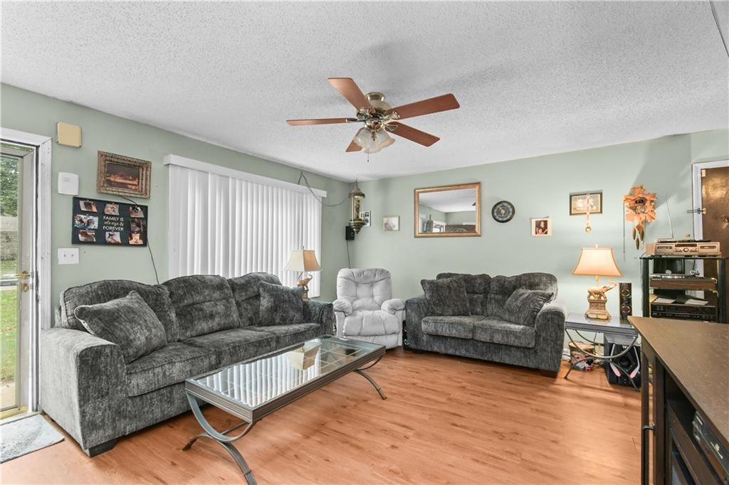 Photo 5 of 3901 N Delaware Street
