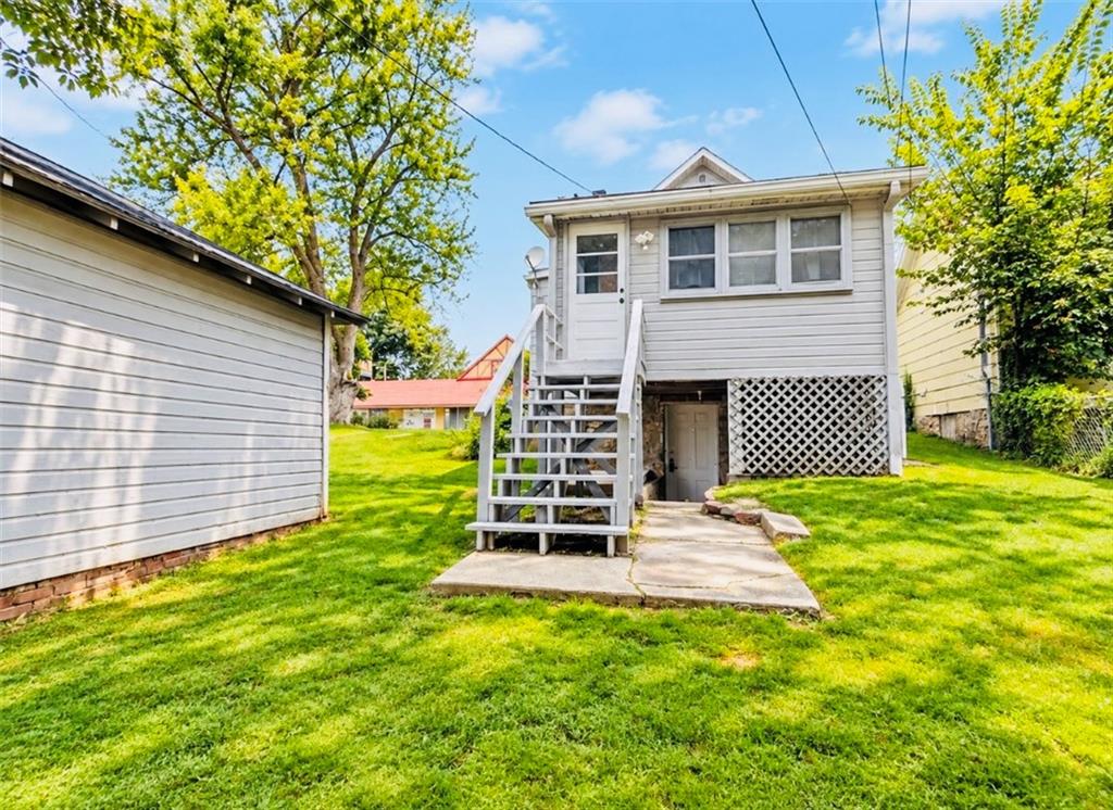 Photo 4 of 1139 Spruce Street