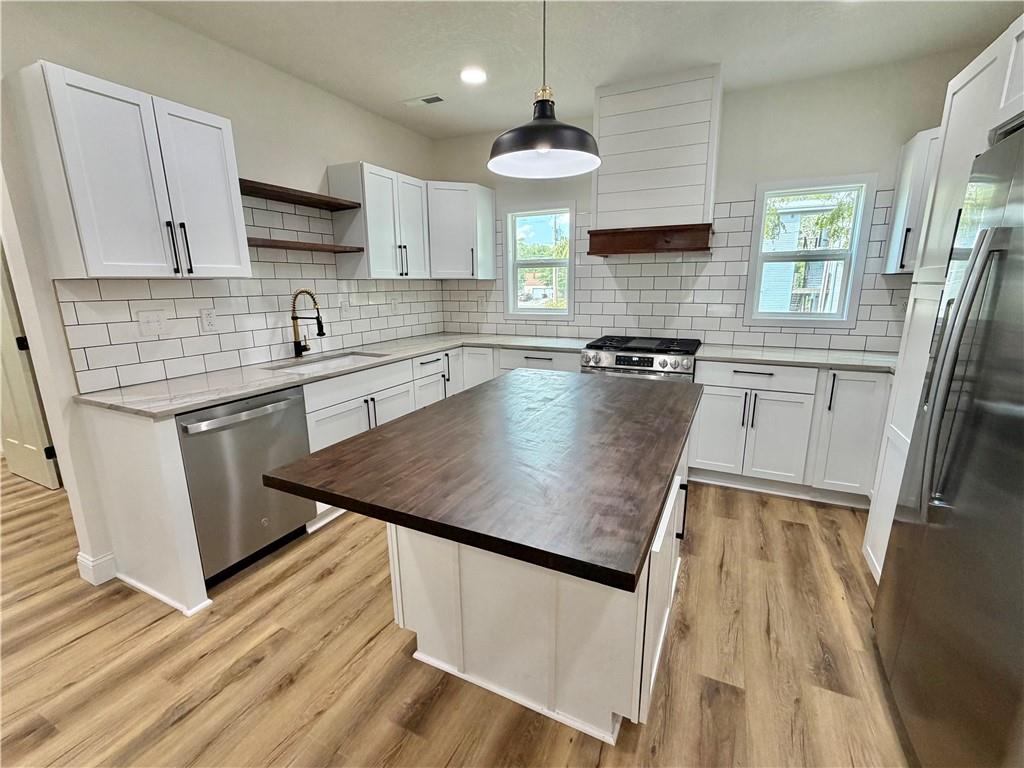 Photo 6 of 401 Franklin Street