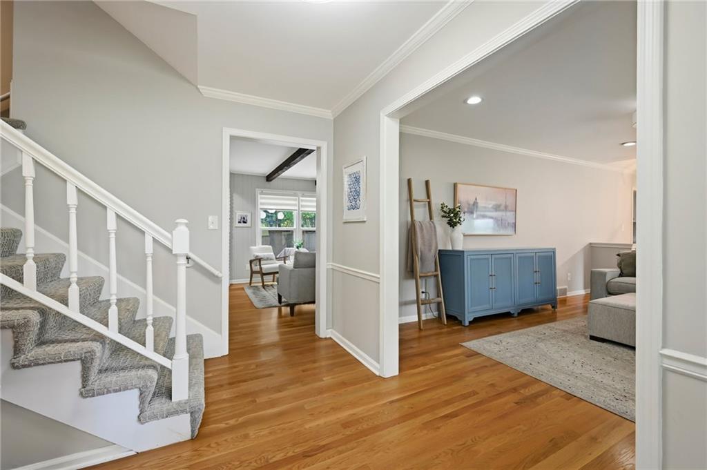 Photo 5 of 5421 W 96th Terrace