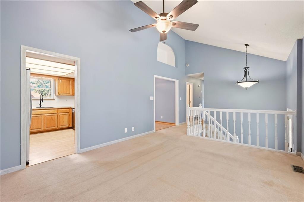Photo 6 of 408 Huntington Court