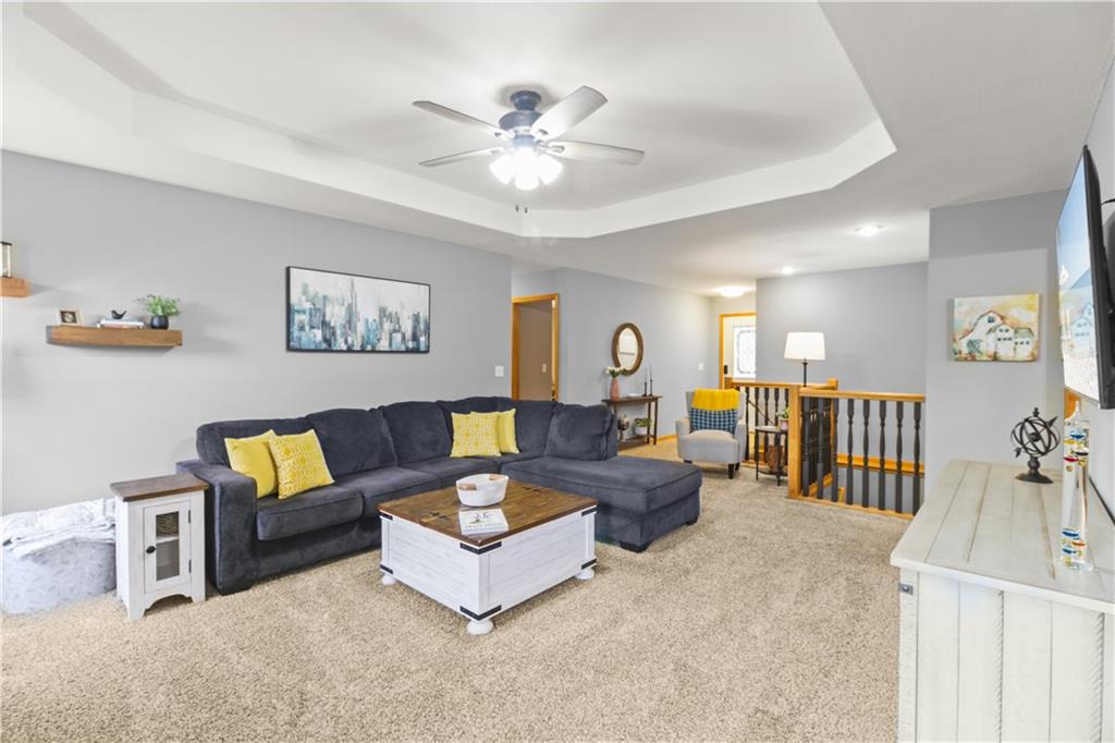 Photo 5 of 1715 Overbrook Lane