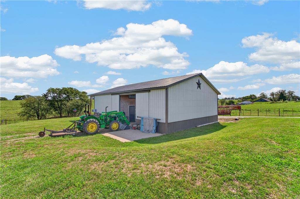 Photo 6 of 4845 SW Springtown Road