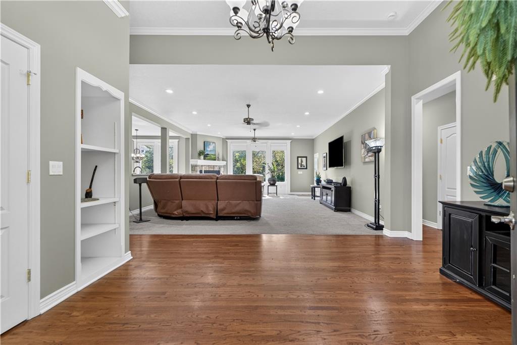 Photo 7 of 28098 Overbrook Road