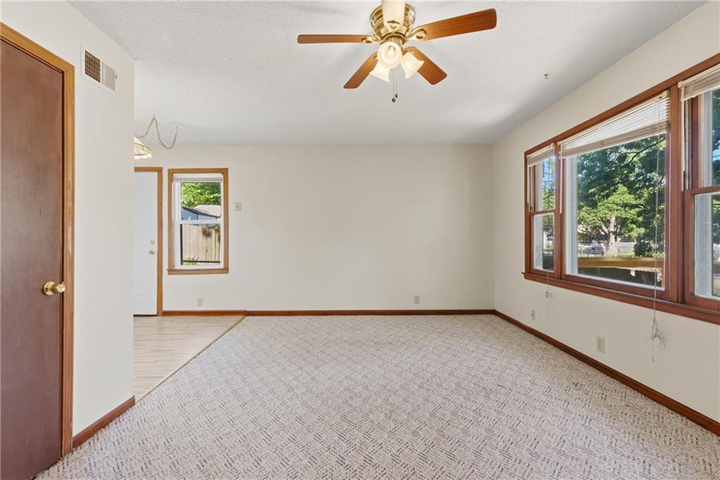 Photo 6 of 1615 Terry Street