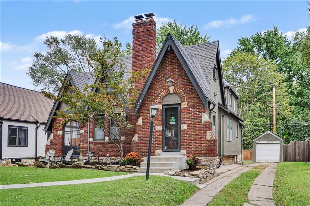 Photo 5 of 7559 Grand Avenue