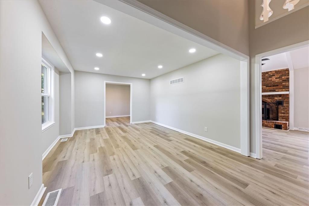 Photo 6 of 14806 E 200th Street