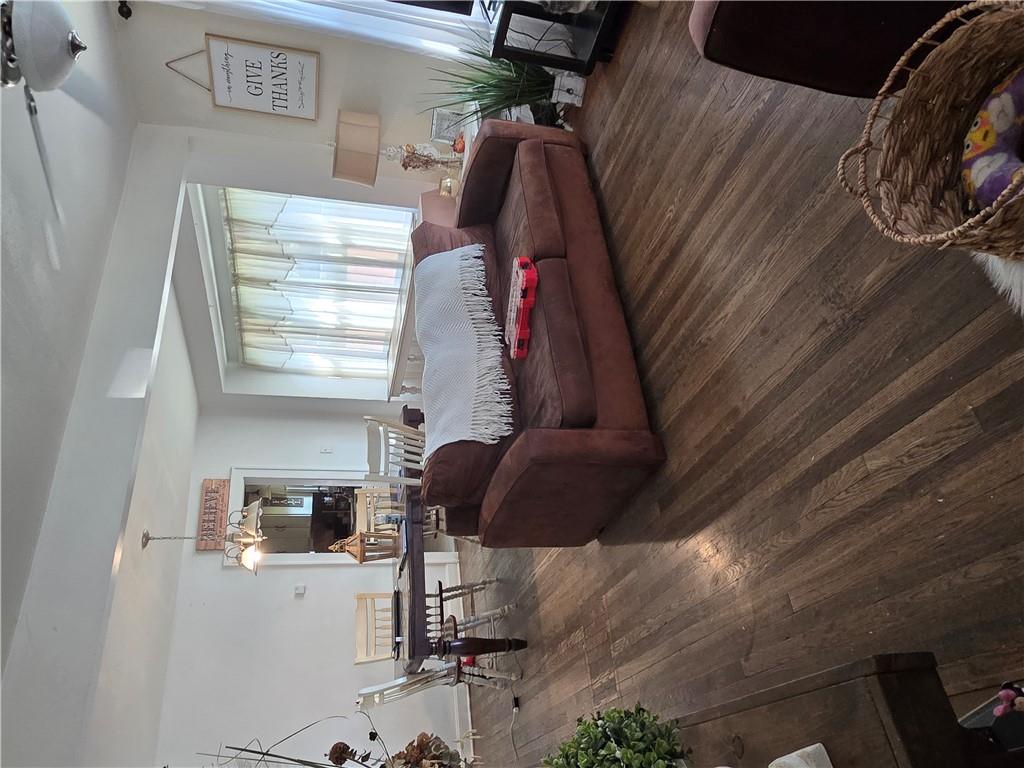 Photo 2 of 485 Donnelly Avenue