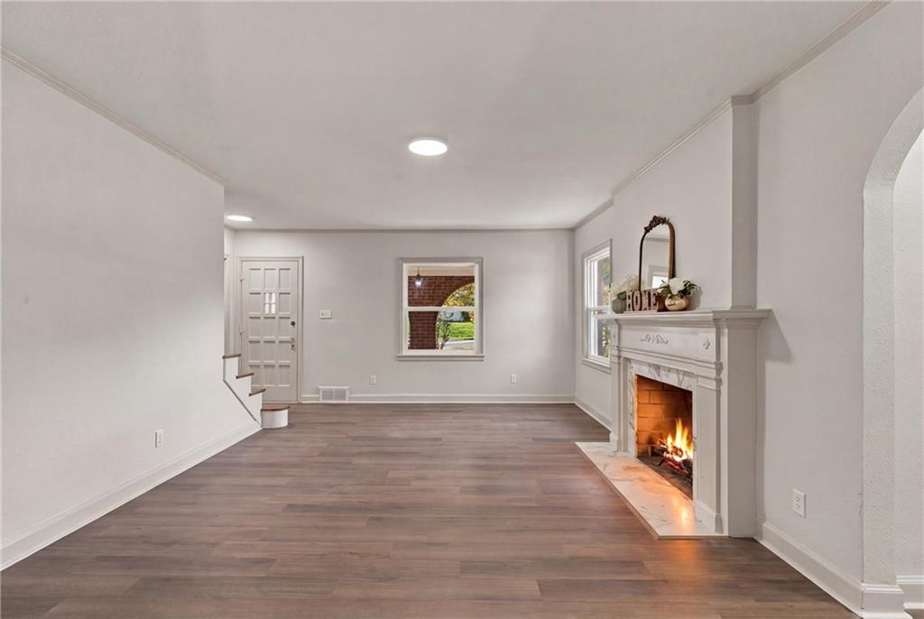 Photo 6 of 4400 Garfield Avenue
